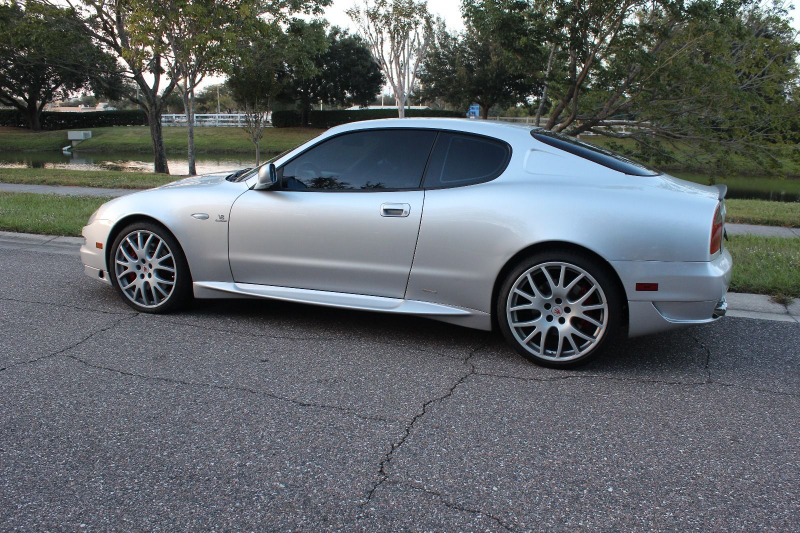 Illustration for article titled For $10,500, Would You Take A Gamble With This 2005 Maserati Grand Sport?